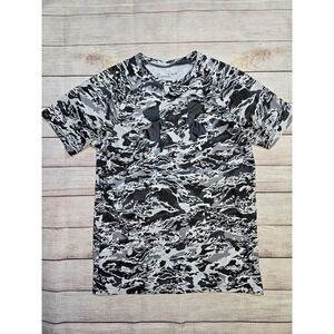 Under Armour Shirt Youth XL‎ Black Logo Loose Fit Black White Camo Athletic